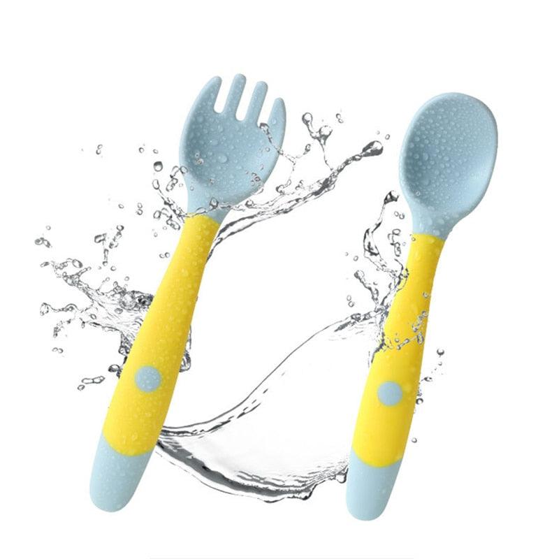 Kids Portable Cutlery Set Silicone Twist | 2 pieces | Fork and Spoon for babies - Shop Travel Tots